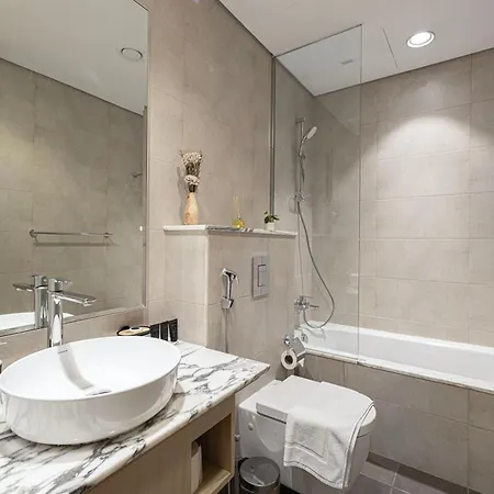 Paramount Midtown I Sky High Luxury 2Br Apartment With Burj Khalifa View & Highest Infinity Pool I Down Town Dubai Exterior photo