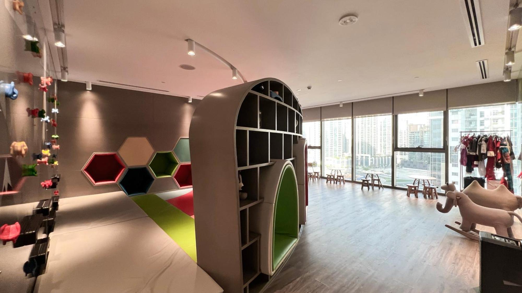 Paramount Midtown I Sky High Luxury 2br With Burj Khalifa View & Highest Infinity Pool I Down Town Dubai