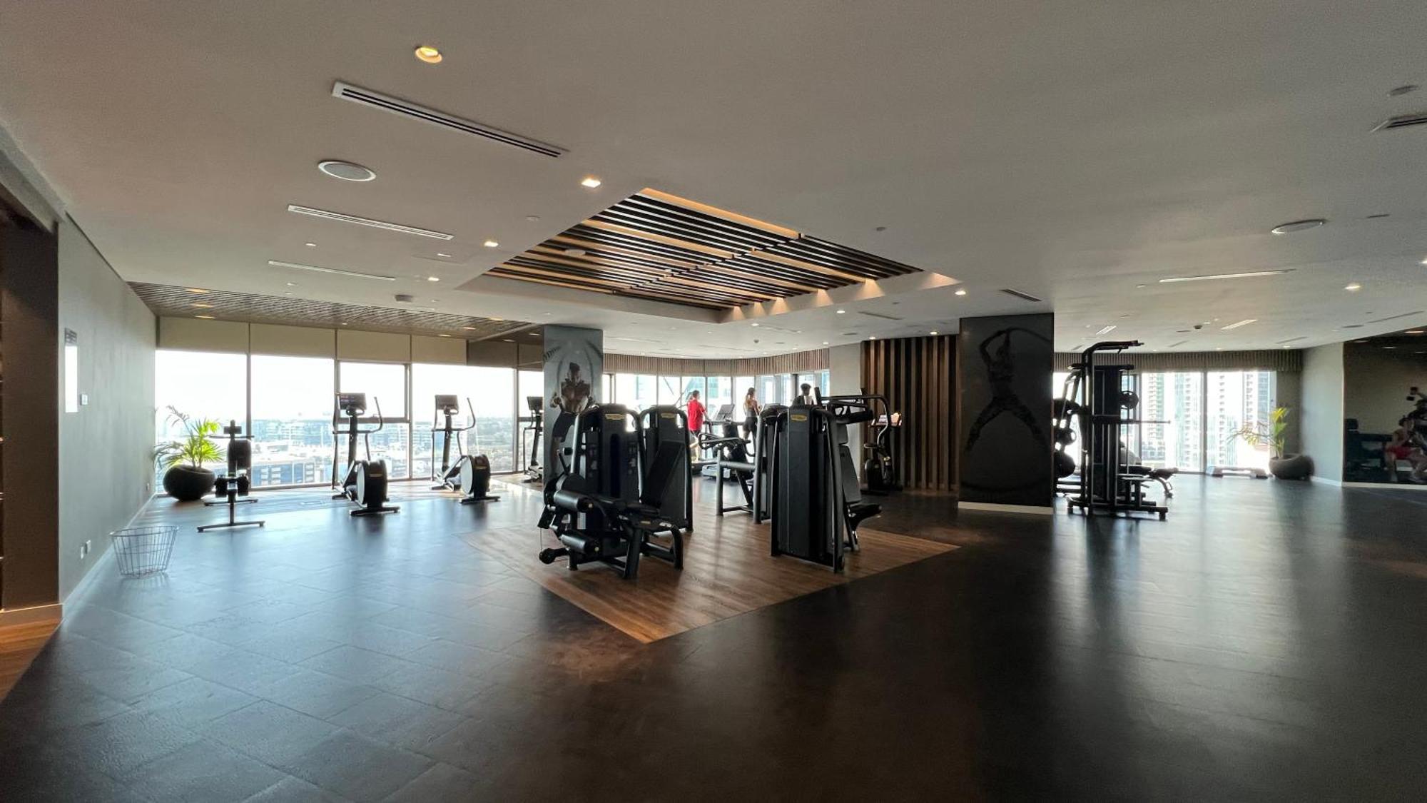 Paramount Midtown I Sky High Luxury 2br With Burj Khalifa View & Highest Infinity Pool I Down Town Apartment Dubai