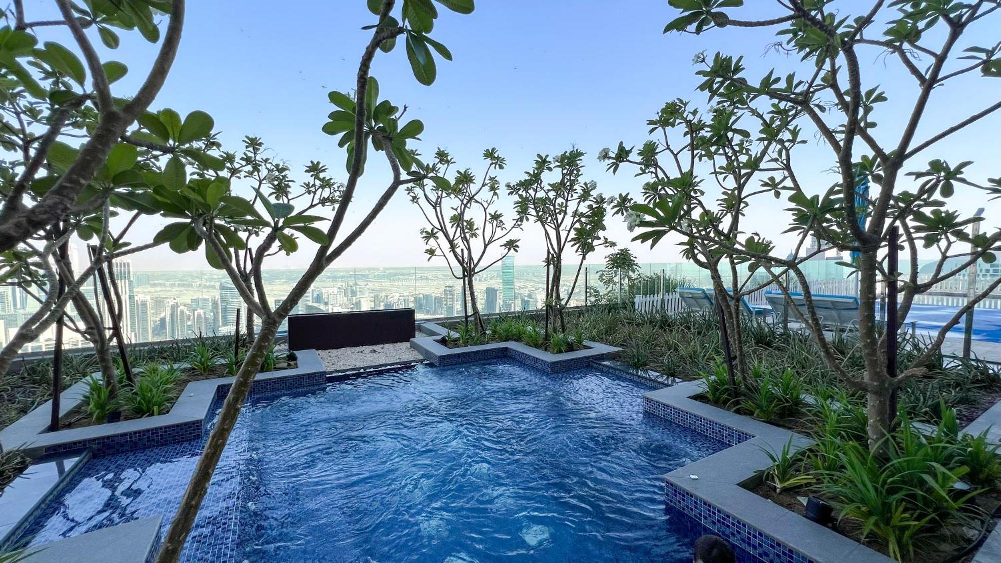 Paramount Midtown I Sky High Luxury 2br With Burj Khalifa View & Highest Infinity Pool I Down Town Apartment Dubai