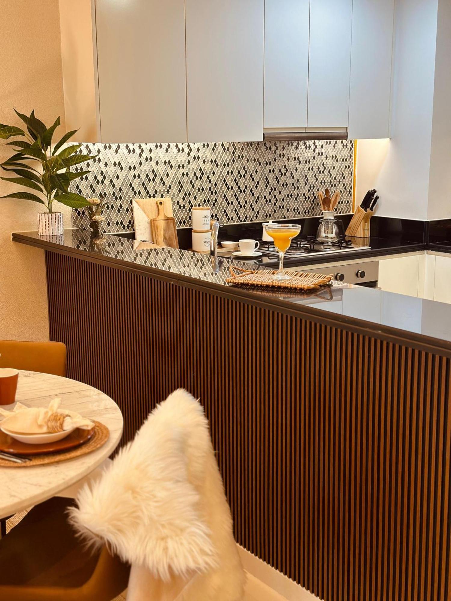 Paramount Midtown I Sky High Luxury 2br With Burj Khalifa View & Highest Infinity Pool I Down Town Apartment *