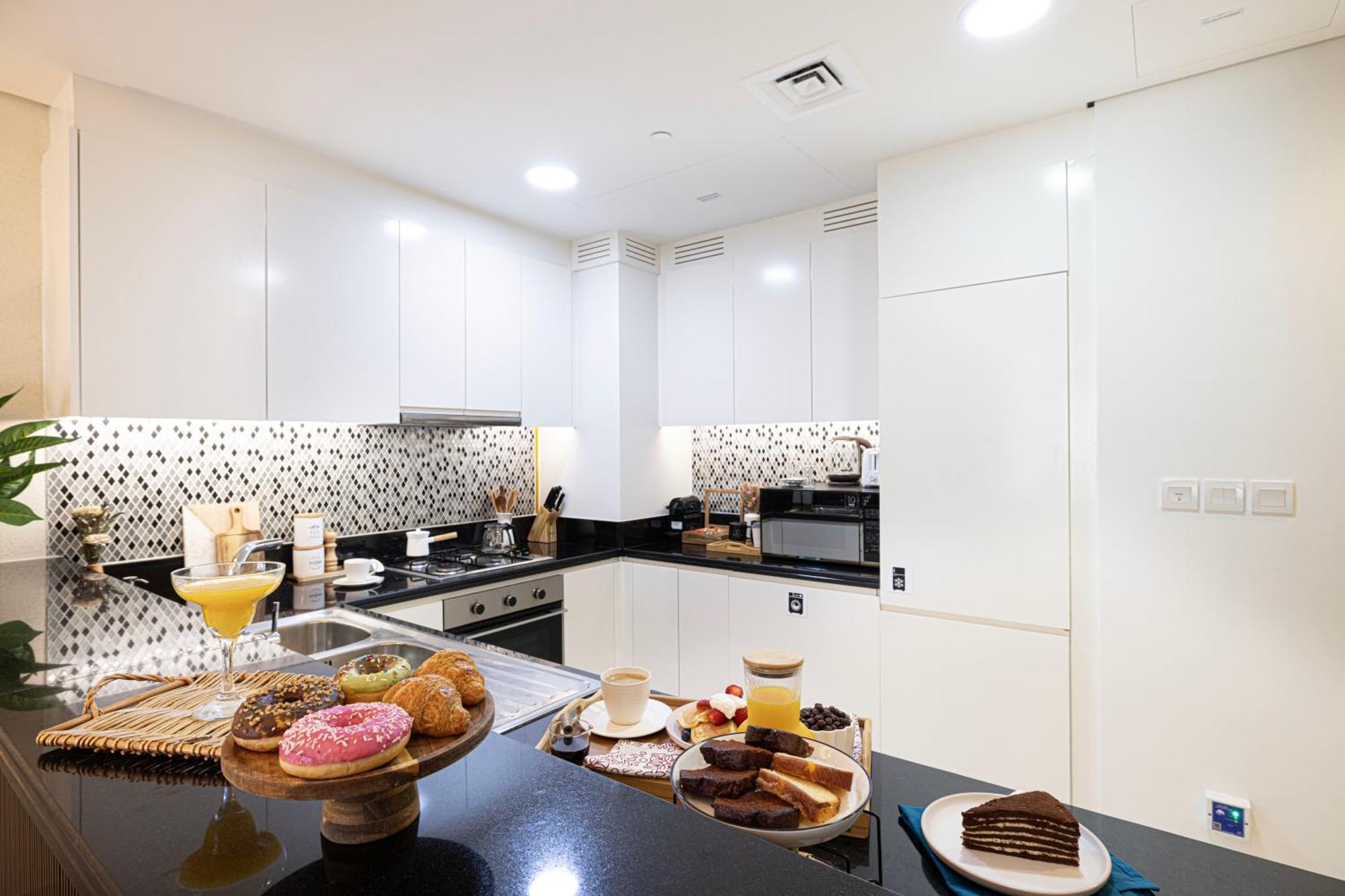 Paramount Midtown I Sky High Luxury 2br With Burj Khalifa View & Highest Infinity Pool I Down Town Dubai